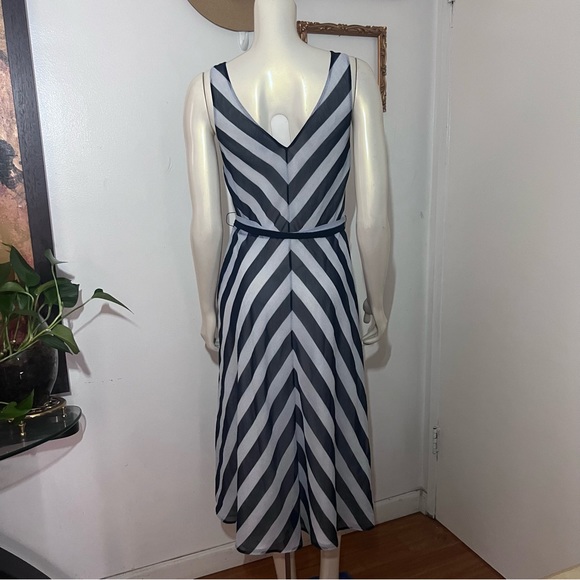 Tommy Bahama Women Blue White Chateau Stripe Midi Dress Size Small Belt A9 - Picture 7 of 10